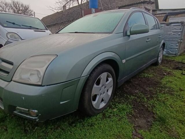 Зелений Опель Сігнум, об'ємом двигуна 2.2 л та пробігом 350 тис. км за 3700 $, фото 2 на Automoto.ua