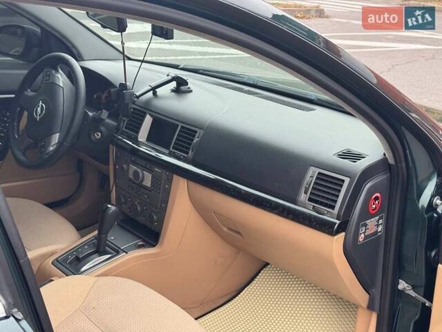 Опель Сигнум 2004 в Виннице на Automoto.ua Зеленый Опель Сигнум, объемом двигателя 2.96 л и пробегом 260 тыс. км за 5150 $, фото 11 на Automoto.ua