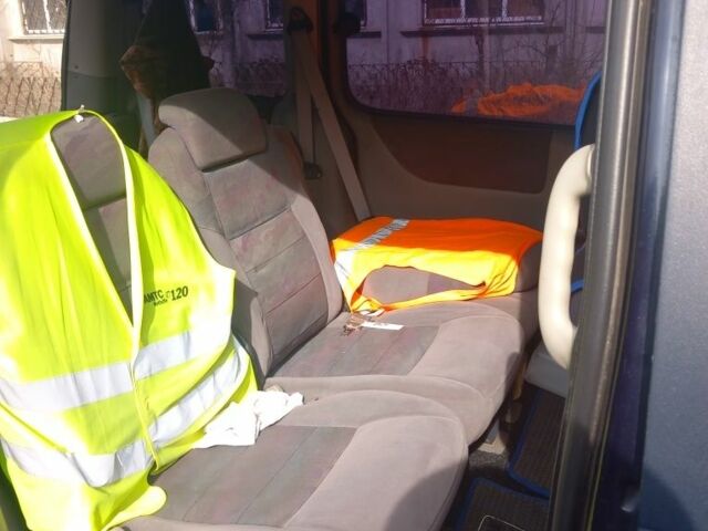 Синий Опель Синтра, объемом двигателя 2.2 л и пробегом 33 тыс. км за 3000 $, фото 4 на Automoto.ua