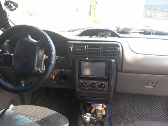 Синий Опель Синтра, объемом двигателя 2.2 л и пробегом 33 тыс. км за 3000 $, фото 5 на Automoto.ua