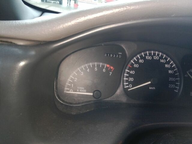 Зеленый Опель Синтра, объемом двигателя 2.2 л и пробегом 319 тыс. км за 2750 $, фото 6 на Automoto.ua