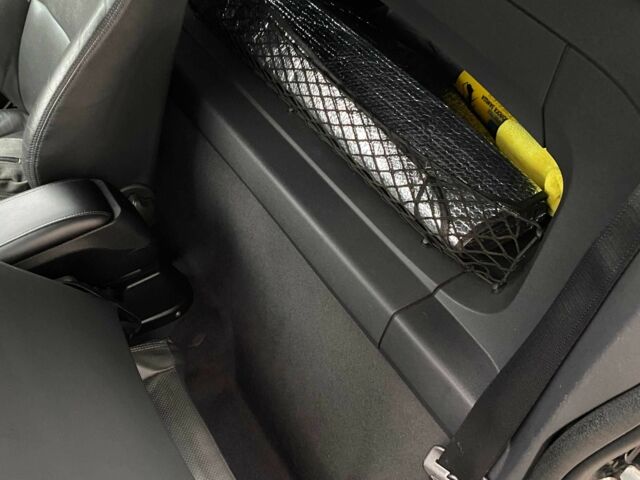 Черный Опель Тигра, объемом двигателя 1.8 л и пробегом 167 тыс. км за 5000 $, фото 16 на Automoto.ua