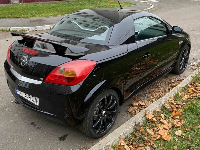 Черный Опель Тигра, объемом двигателя 1.8 л и пробегом 167 тыс. км за 5000 $, фото 3 на Automoto.ua