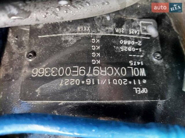 Черный Опель Тигра, объемом двигателя 1.36 л и пробегом 181 тыс. км за 4997 $, фото 18 на Automoto.ua