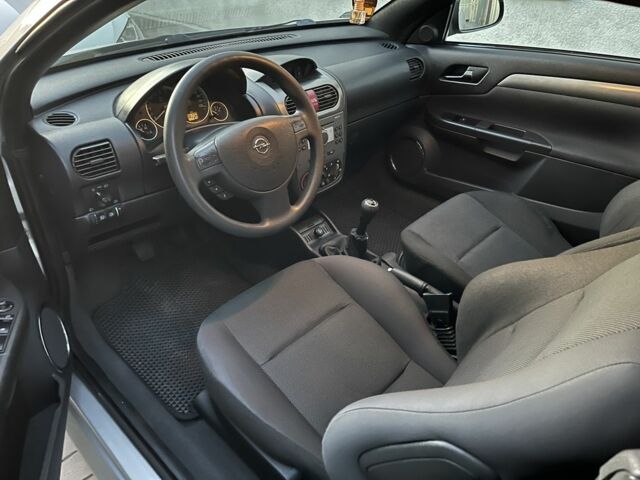 Опель Тигра 2004 в Ковель на Automoto.ua Серый Опель Тигра, объемом двигателя 1.4 л и пробегом 185 тыс. км за 3550 $, фото 5 на Automoto.ua