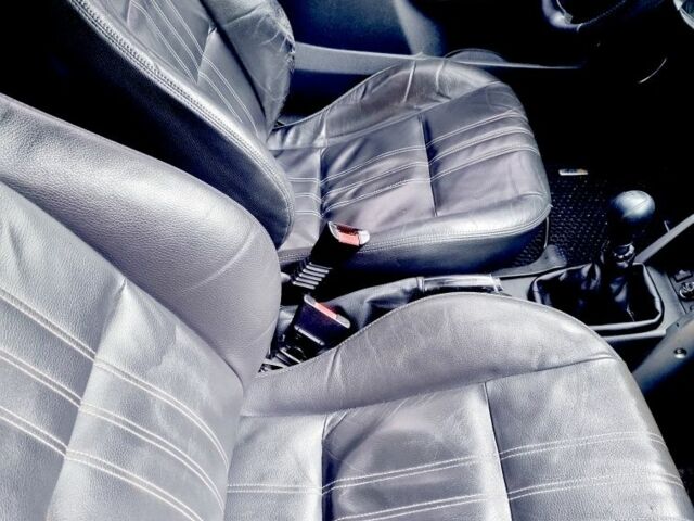 Серый Опель Тигра, объемом двигателя 1.3 л и пробегом 155 тыс. км за 5555 $, фото 8 на Automoto.ua