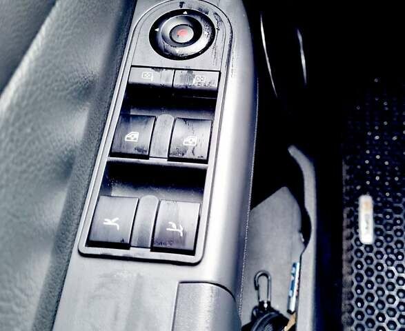Опель Тигра 2008 в Киеве на Automoto.ua Серый Опель Тигра, объемом двигателя 1.3 л и пробегом 155 тыс. км за 5250 $, фото 4 на Automoto.ua