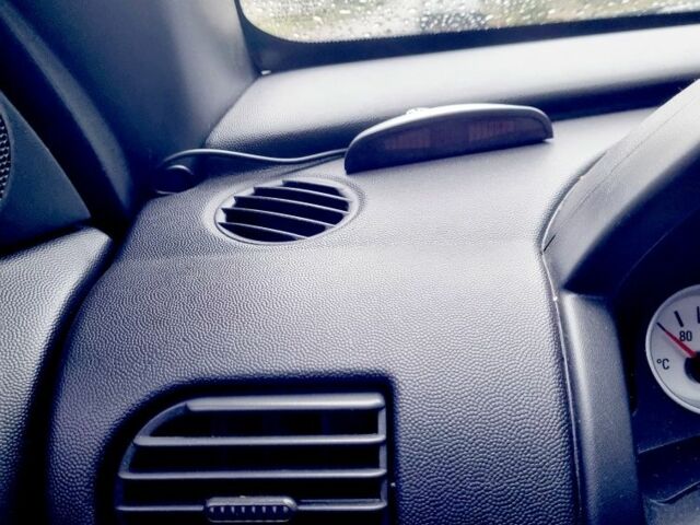 Серый Опель Тигра, объемом двигателя 0 л и пробегом 155 тыс. км за 5225 $, фото 3 на Automoto.ua