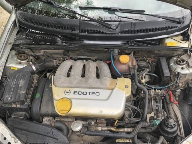 Серый Опель Тигра, объемом двигателя 1.4 л и пробегом 2 тыс. км за 2100 $, фото 3 на Automoto.ua