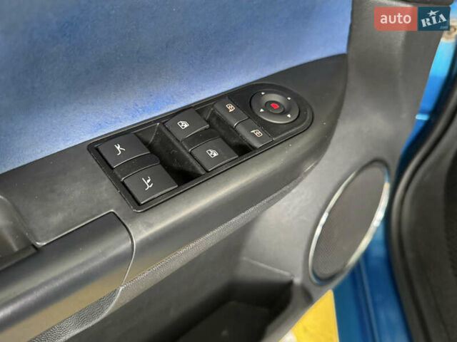 Синий Опель Тигра, объемом двигателя 1.39 л и пробегом 200 тыс. км за 4300 $, фото 21 на Automoto.ua