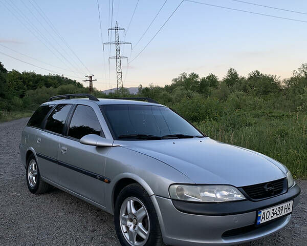 Сірий Опель Вектра Б, об'ємом двигуна 1.8 л та пробігом 222 тис. км за 3200 $, фото 6 на Automoto.ua