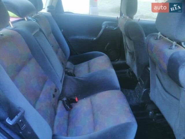 Синий Опель Вектра Б, объемом двигателя 1.6 л и пробегом 208 тыс. км за 3000 $, фото 16 на Automoto.ua