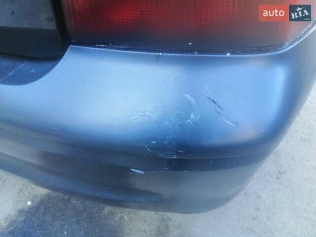 Синий Опель Вектра Б, объемом двигателя 1.6 л и пробегом 208 тыс. км за 3000 $, фото 20 на Automoto.ua