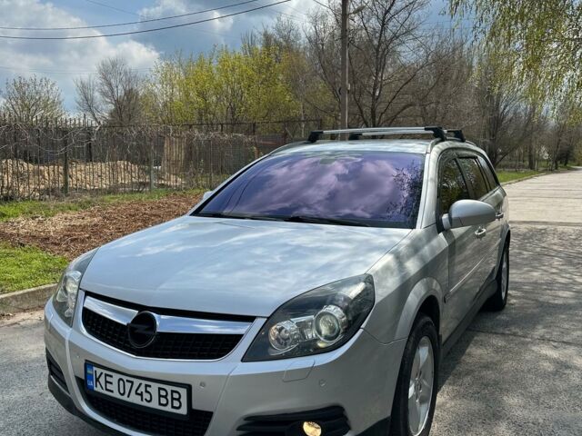 Серый Опель Вектра С, объемом двигателя 1.9 л и пробегом 290 тыс. км за 4750 $, фото 1 на Automoto.ua