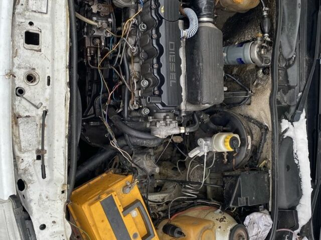 Белый Опель Вектра, объемом двигателя 1.7 л и пробегом 100 тыс. км за 1200 $, фото 1 на Automoto.ua