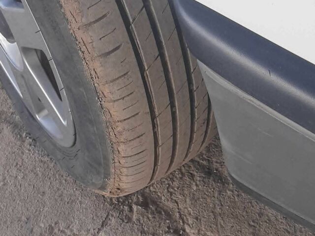 Белый Опель Вектра, объемом двигателя 0 л и пробегом 378 тыс. км за 2100 $, фото 4 на Automoto.ua