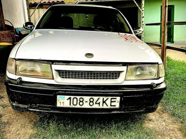 Белый Опель Вектра, объемом двигателя 1.6 л и пробегом 3 тыс. км за 1250 $, фото 5 на Automoto.ua