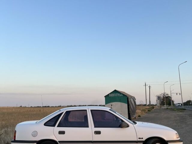 Белый Опель Вектра, объемом двигателя 1.8 л и пробегом 485 тыс. км за 1500 $, фото 7 на Automoto.ua