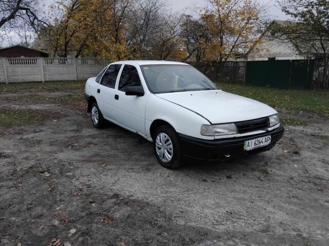 Білий Опель Вектра, об'ємом двигуна 2 л та пробігом 150 тис. км за 750 $, фото 4 на Automoto.ua