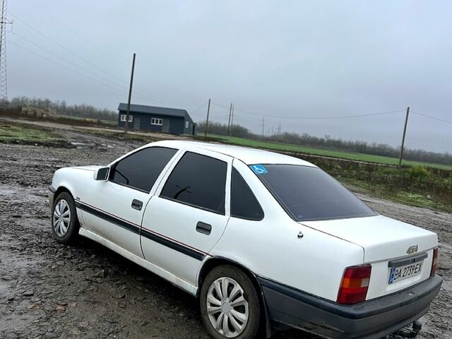 Белый Опель Вектра, объемом двигателя 2 л и пробегом 242 тыс. км за 2000 $, фото 5 на Automoto.ua