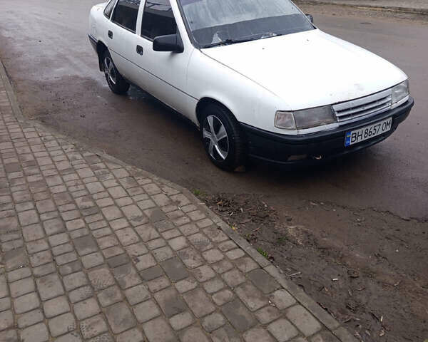 Білий Опель Вектра, об'ємом двигуна 1.6 л та пробігом 299 тис. км за 1250 $, фото 3 на Automoto.ua