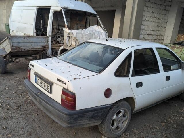 Білий Опель Вектра, об'ємом двигуна 2 л та пробігом 349 тис. км за 780 $, фото 2 на Automoto.ua