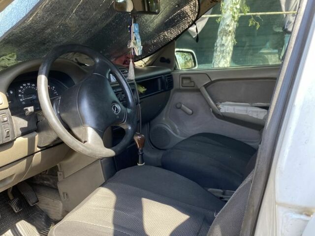 Белый Опель Вектра, объемом двигателя 1.4 л и пробегом 999 тыс. км за 1300 $, фото 5 на Automoto.ua