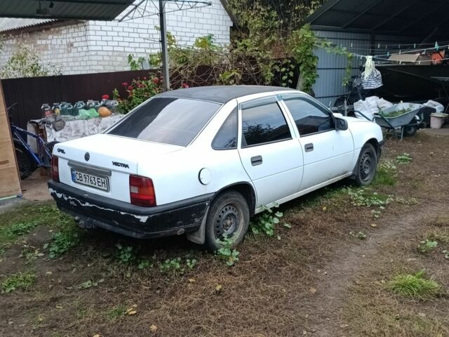 Белый Опель Вектра, объемом двигателя 1.6 л и пробегом 438 тыс. км за 1000 $, фото 1 на Automoto.ua