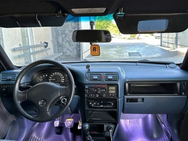 Белый Опель Вектра, объемом двигателя 1.8 л и пробегом 200 тыс. км за 1100 $, фото 7 на Automoto.ua