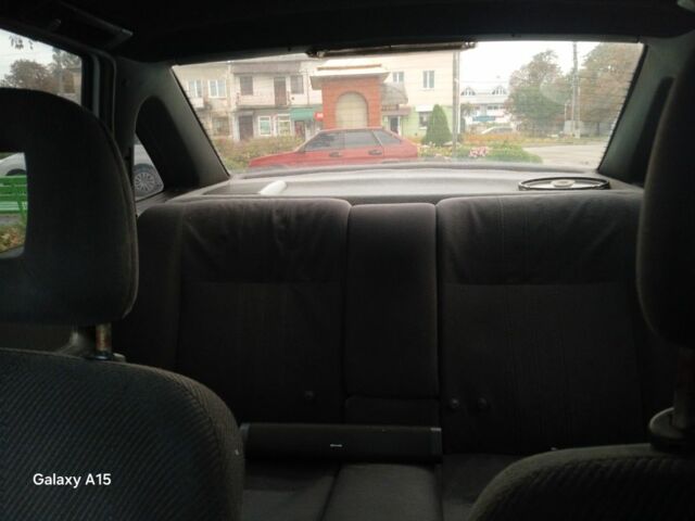 Белый Опель Вектра, объемом двигателя 1.6 л и пробегом 255 тыс. км за 700 $, фото 4 на Automoto.ua