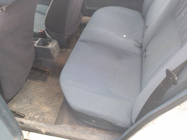 Білий Опель Вектра, об'ємом двигуна 1.6 л та пробігом 1000 тис. км за 1017 $, фото 5 на Automoto.ua