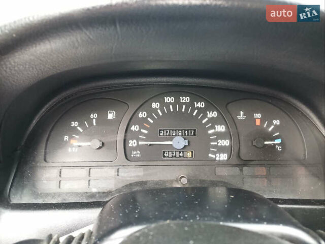 Белый Опель Вектра, объемом двигателя 2 л и пробегом 279 тыс. км за 1600 $, фото 5 на Automoto.ua