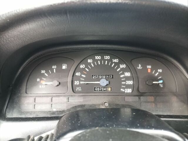 Белый Опель Вектра, объемом двигателя 2 л и пробегом 279 тыс. км за 1600 $, фото 3 на Automoto.ua