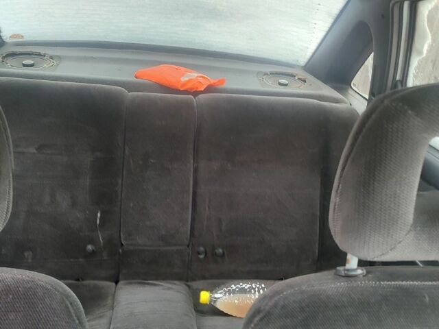 Белый Опель Вектра, объемом двигателя 2 л и пробегом 310 тыс. км за 929 $, фото 5 на Automoto.ua