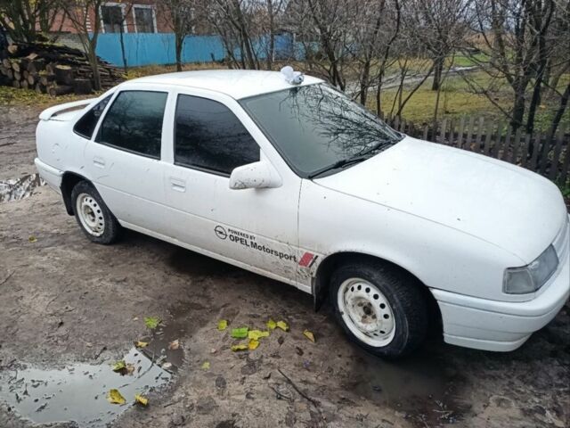 Белый Опель Вектра, объемом двигателя 2 л и пробегом 279 тыс. км за 1600 $, фото 2 на Automoto.ua