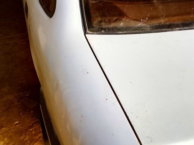 Белый Опель Вектра, объемом двигателя 2 л и пробегом 350 тыс. км за 700 $, фото 2 на Automoto.ua