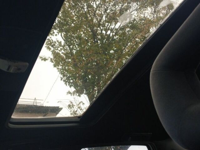 Белый Опель Вектра, объемом двигателя 1.6 л и пробегом 255 тыс. км за 700 $, фото 5 на Automoto.ua