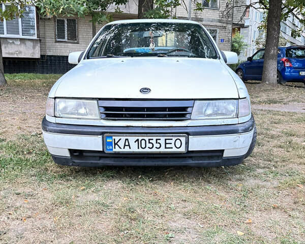 Білий Опель Вектра, об'ємом двигуна 2 л та пробігом 497 тис. км за 1900 $, фото 1 на Automoto.ua