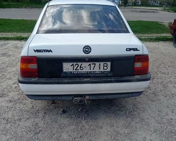 Белый Опель Вектра, объемом двигателя 0 л и пробегом 380 тыс. км за 1100 $, фото 10 на Automoto.ua