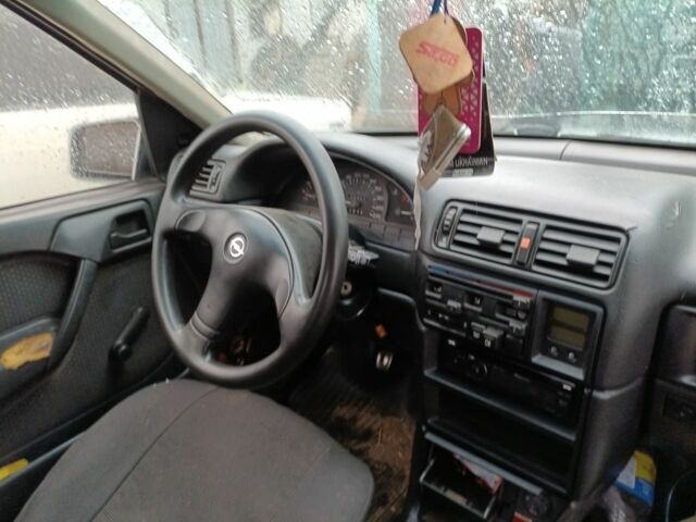 Білий Опель Вектра, об'ємом двигуна 0 л та пробігом 400 тис. км за 600 $, фото 1 на Automoto.ua