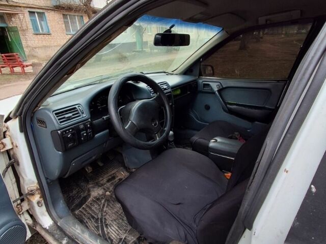 Белый Опель Вектра, объемом двигателя 0 л и пробегом 444 тыс. км за 600 $, фото 4 на Automoto.ua