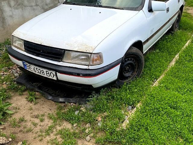 Білий Опель Вектра, об'ємом двигуна 1.8 л та пробігом 0 тис. км за 1200 $, фото 1 на Automoto.ua