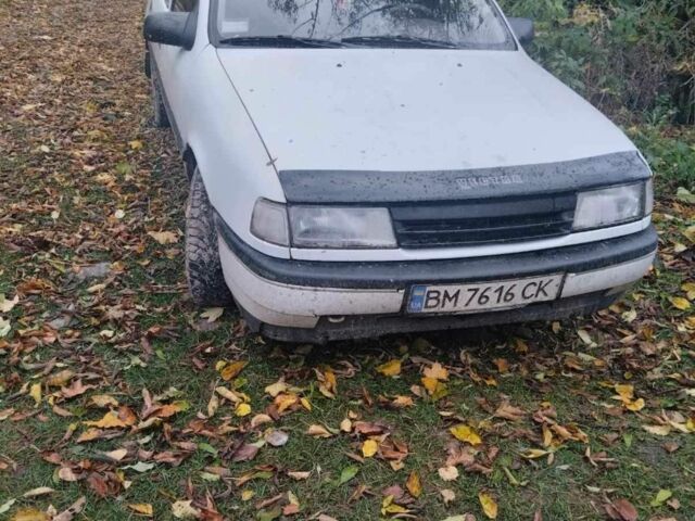 Белый Опель Вектра, объемом двигателя 0 л и пробегом 333 тыс. км за 500 $, фото 1 на Automoto.ua