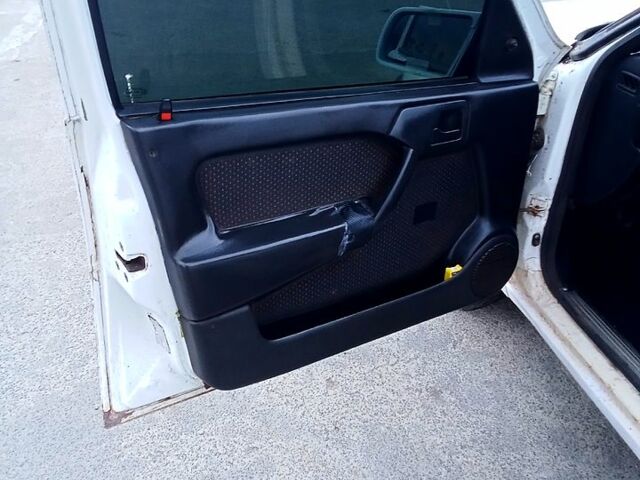 Белый Опель Вектра, объемом двигателя 1.6 л и пробегом 123 тыс. км за 1450 $, фото 11 на Automoto.ua