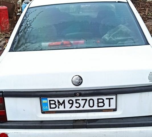 Белый Опель Вектра, объемом двигателя 0 л и пробегом 300 тыс. км за 1420 $, фото 1 на Automoto.ua