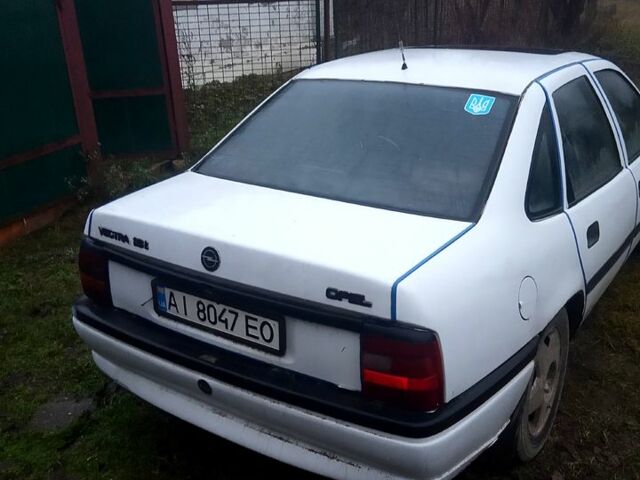 Білий Опель Вектра, об'ємом двигуна 1.8 л та пробігом 223 тис. км за 590 $, фото 2 на Automoto.ua