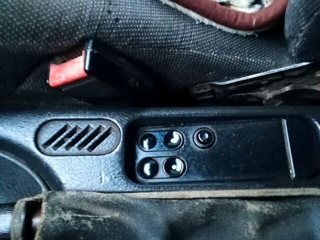 Белый Опель Вектра, объемом двигателя 1.6 л и пробегом 123 тыс. км за 1450 $, фото 12 на Automoto.ua