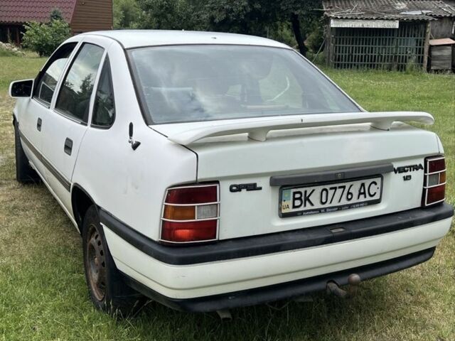 Білий Опель Вектра, об'ємом двигуна 1.8 л та пробігом 25 тис. км за 980 $, фото 1 на Automoto.ua