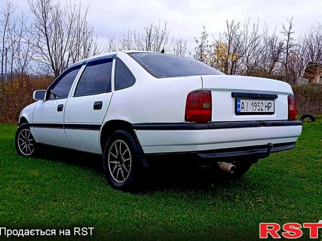 Белый Опель Вектра, объемом двигателя 2 л и пробегом 120 тыс. км за 1550 $, фото 11 на Automoto.ua