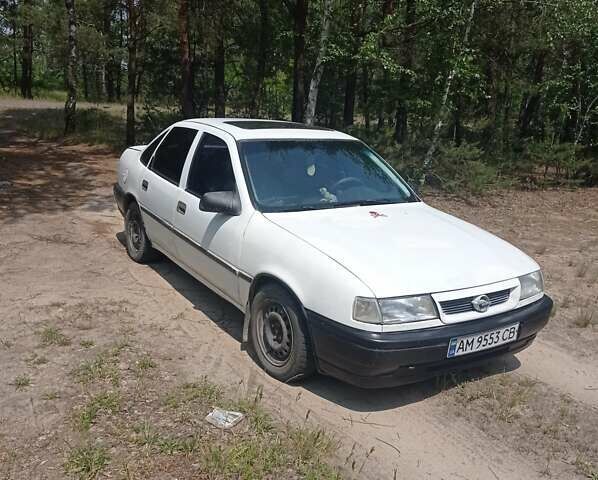 Белый Опель Вектра, объемом двигателя 2 л и пробегом 357 тыс. км за 1500 $, фото 6 на Automoto.ua
